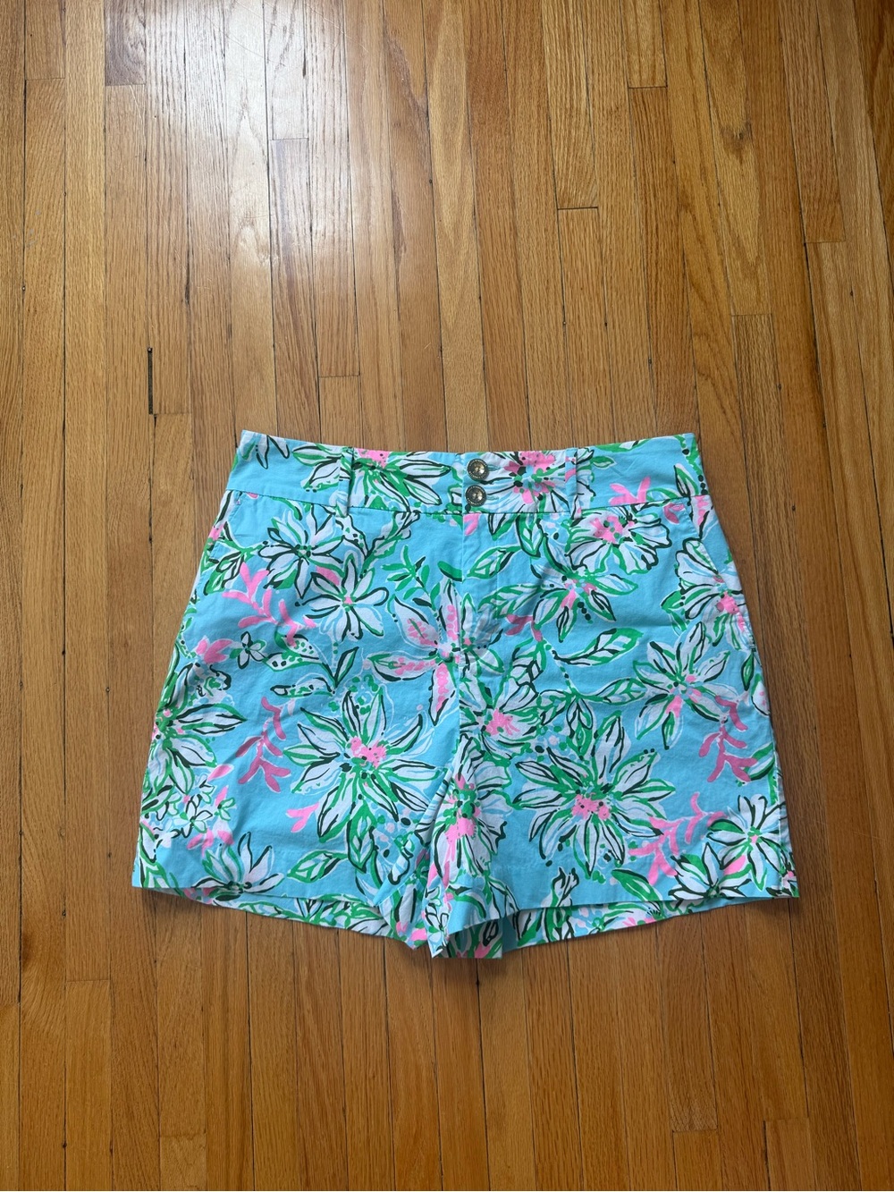 Lilly Pulitzer Dempsey Stretch Shorts in "Sun Of A Bun"
